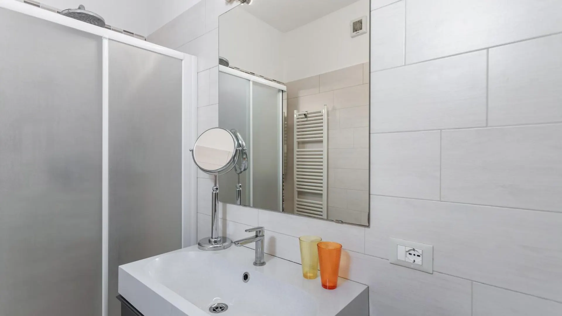 Appartement Casa Ugo - Pavia City Center - By Host4U Italië